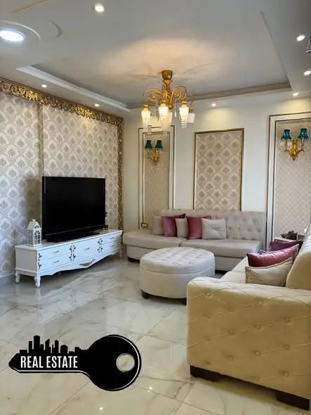 card-img