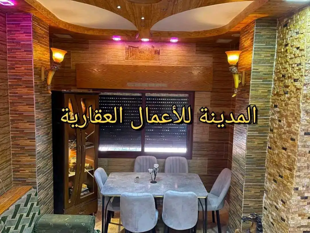 card-img